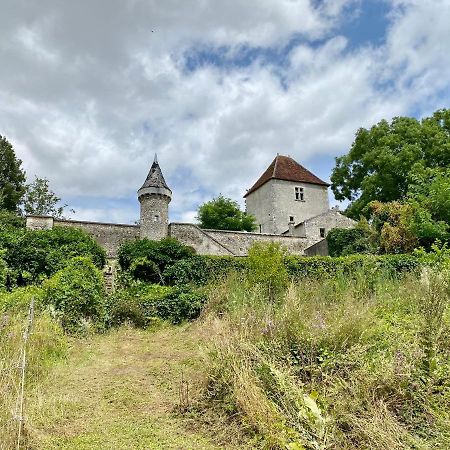 Domaine De Migny Saint-Cyran-du-Jambot Exterior foto