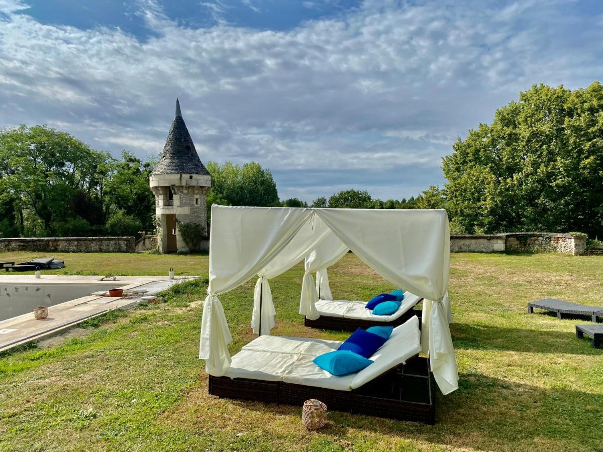 Domaine De Migny Saint-Cyran-du-Jambot Exterior foto